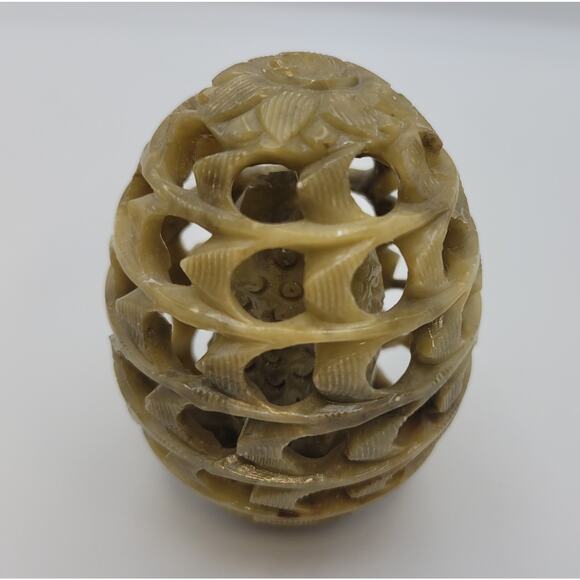 Hand-Carved Egg Natural Soap Stone 3" Owl Figurine Inside Polished Made in India - Picture 3 of 12